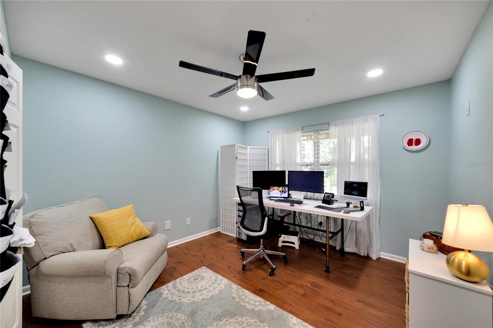 BUCKHORN SPGS MANOR - Residential