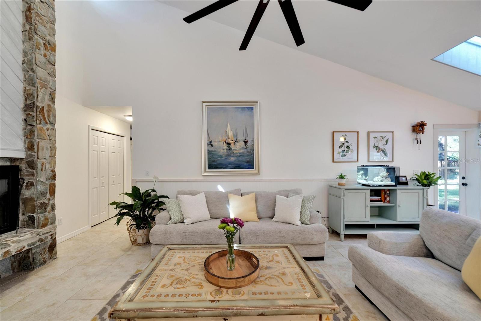 BUCKHORN SPGS MANOR - Residential