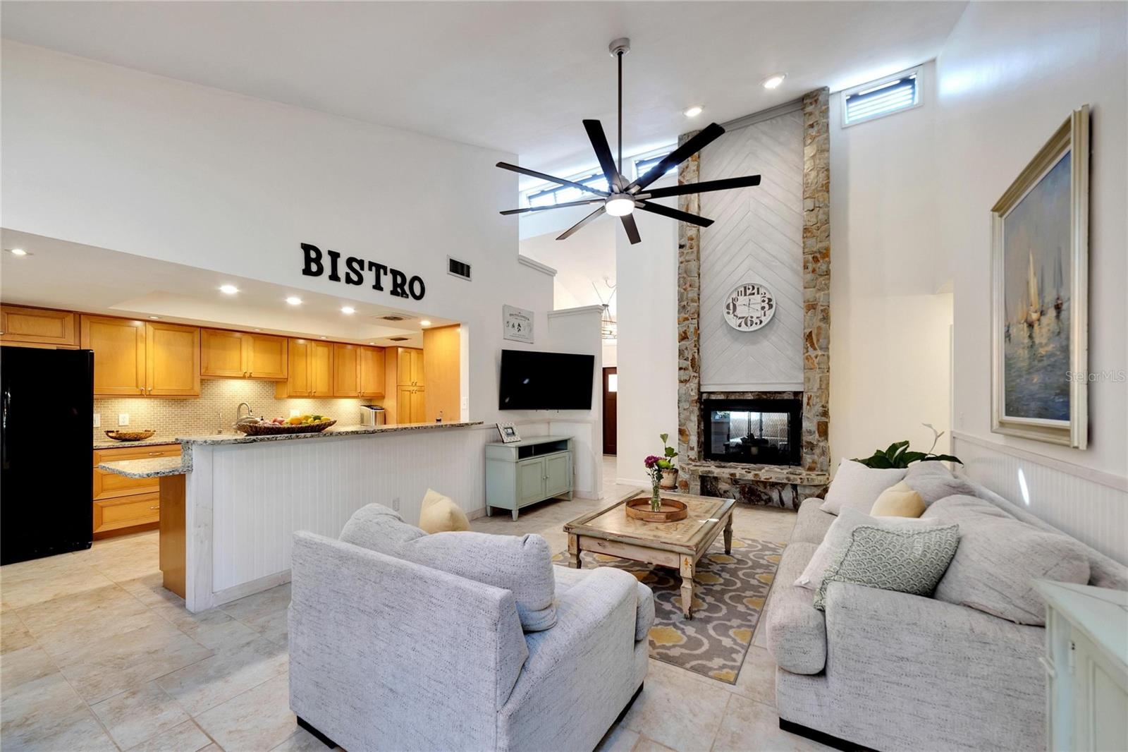 BUCKHORN SPGS MANOR - Residential