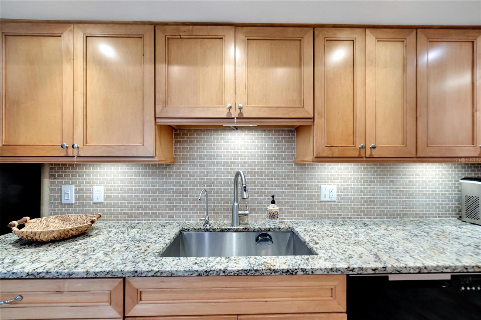 BUCKHORN SPGS MANOR - Residential