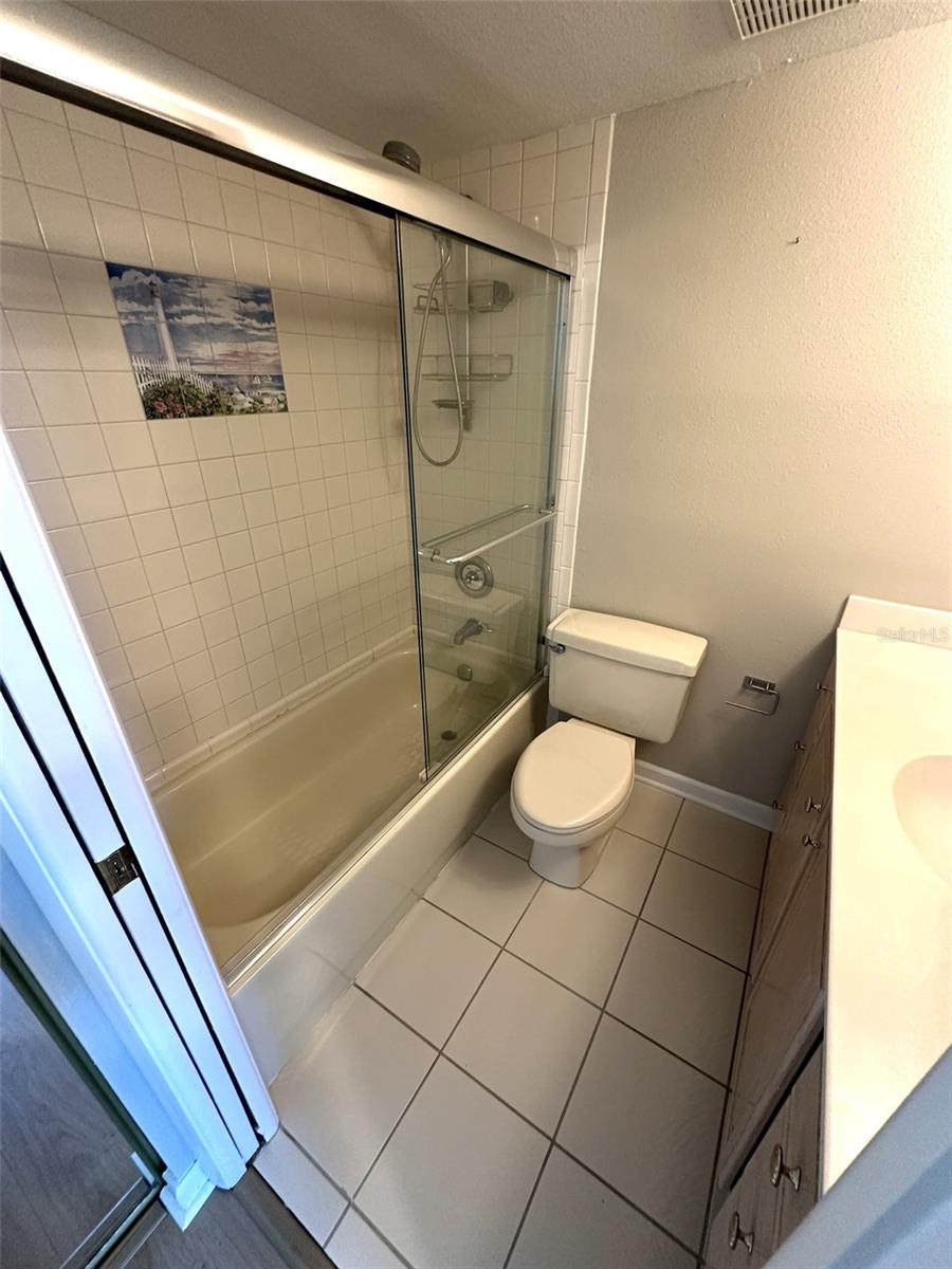 PINE KEY LODGE - Residential Lease