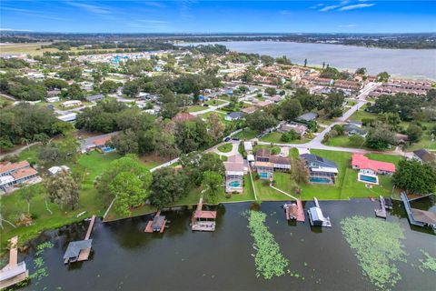 A home in WINTER HAVEN