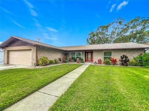 A home in WINTER HAVEN