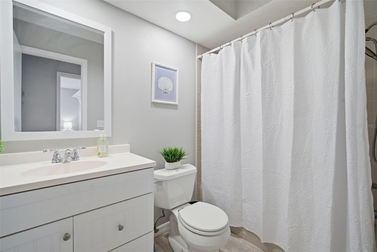 LINKS THE CONDO - Residential