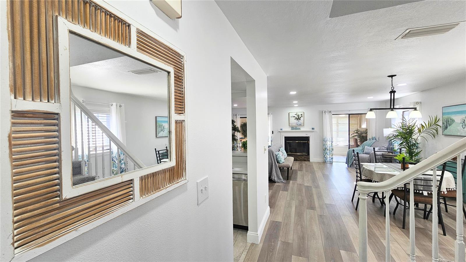 LINKS THE CONDO - Residential