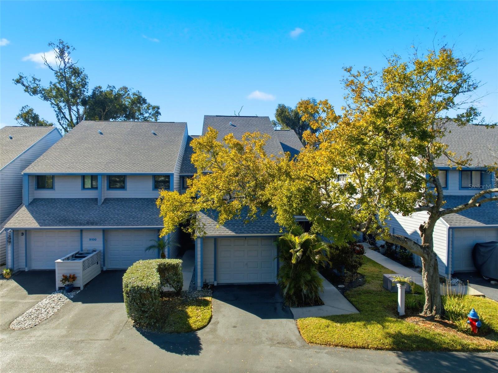 LINKS THE CONDO - Residential