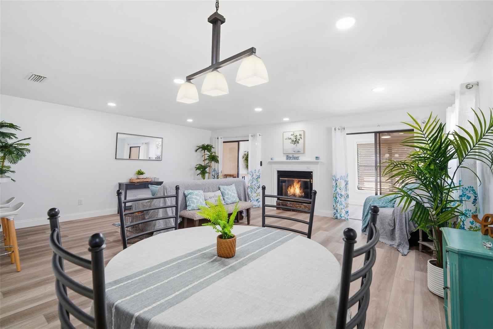 LINKS THE CONDO - Residential