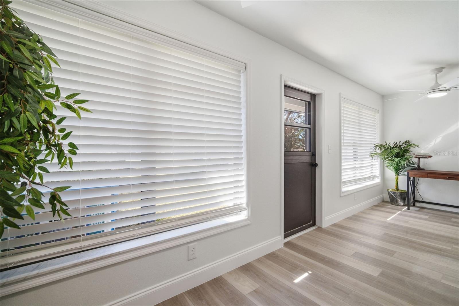 LINKS THE CONDO - Residential