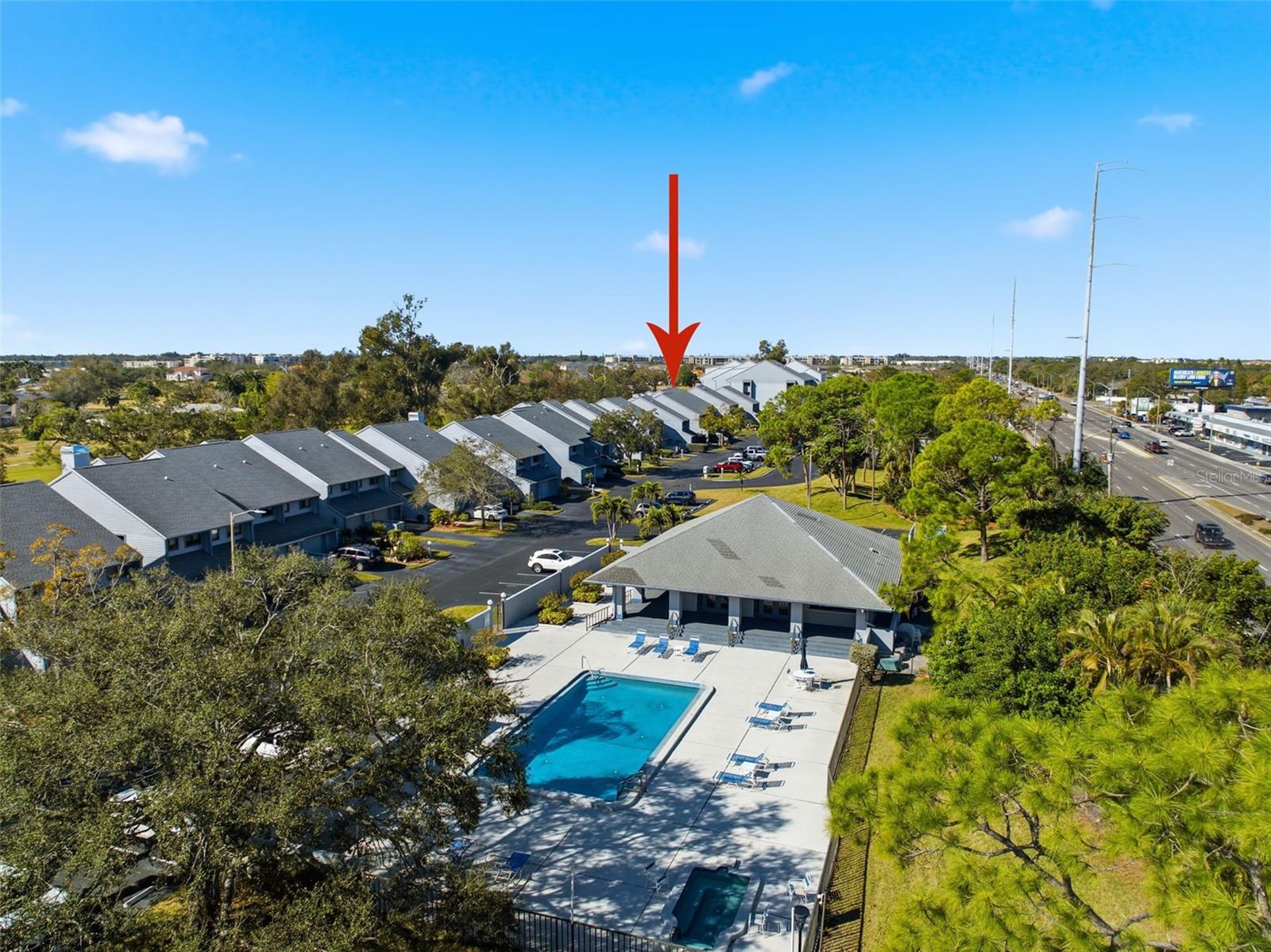 LINKS THE CONDO - Residential