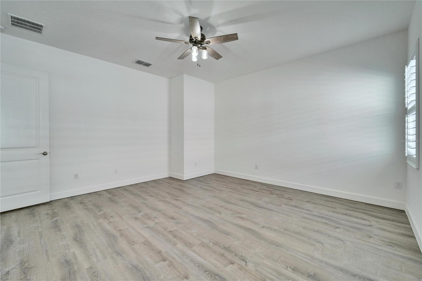 MIRABAY PARCELS 21 & 23 - Residential