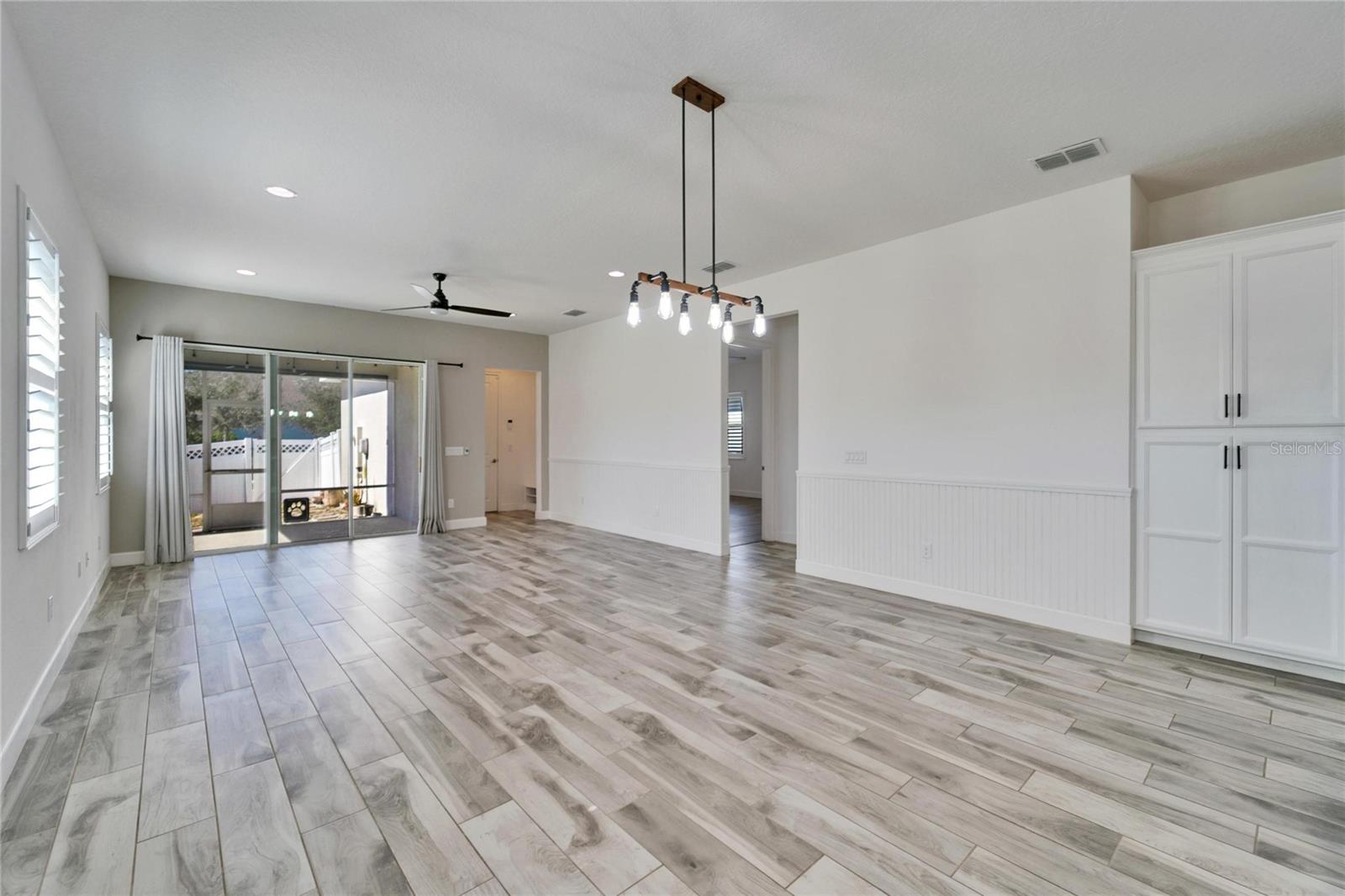 MIRABAY PARCELS 21 & 23 - Residential