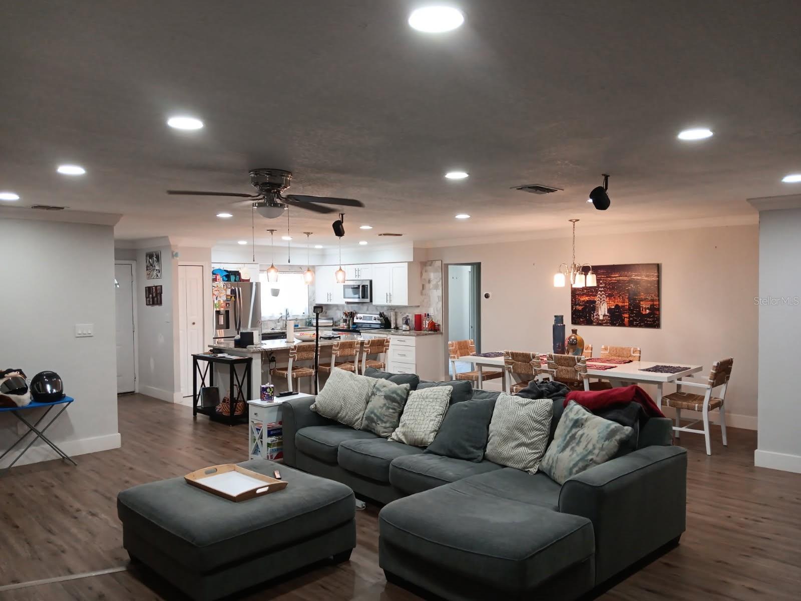 WINDMILL POINTE - Residential Lease