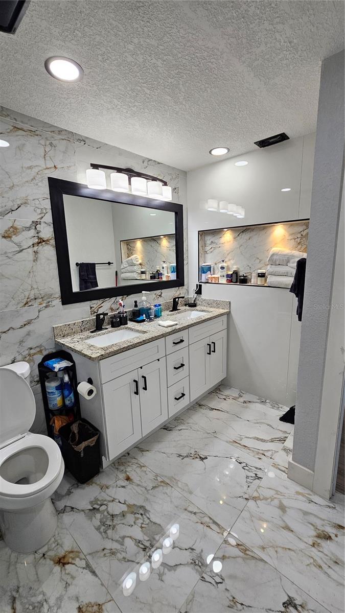 WINDMILL POINTE - Residential Lease