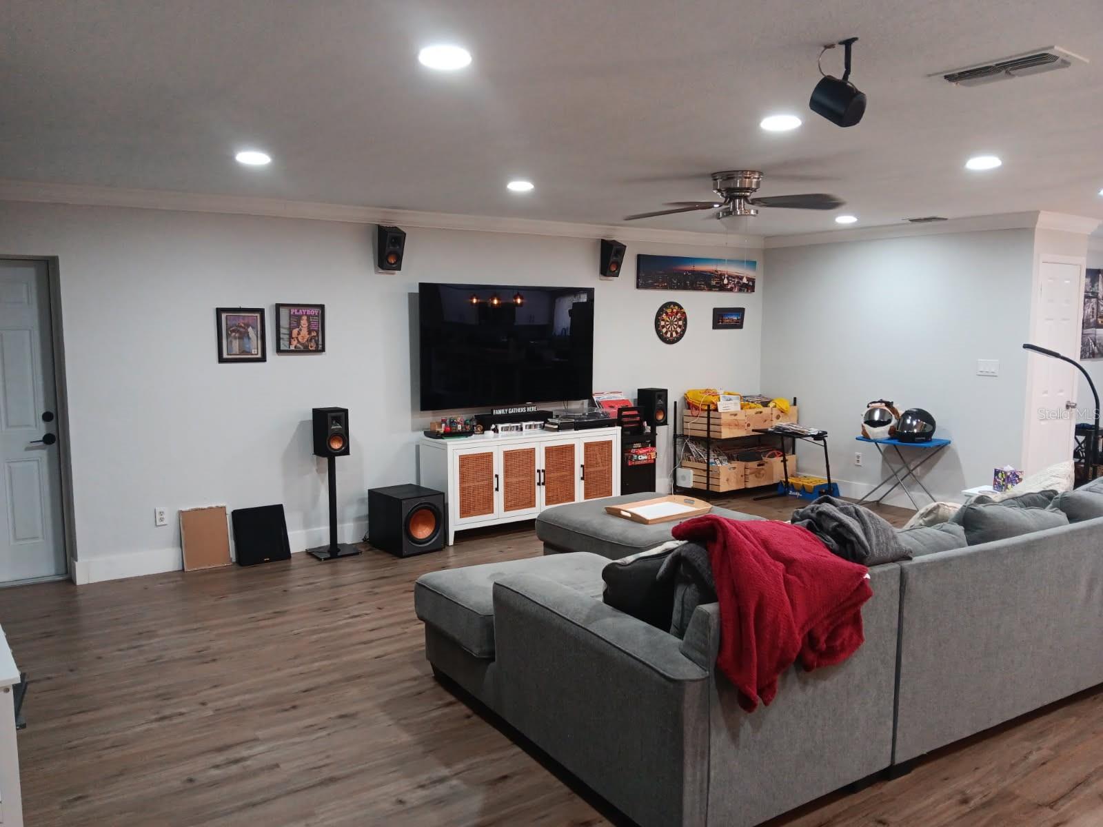 WINDMILL POINTE - Residential Lease