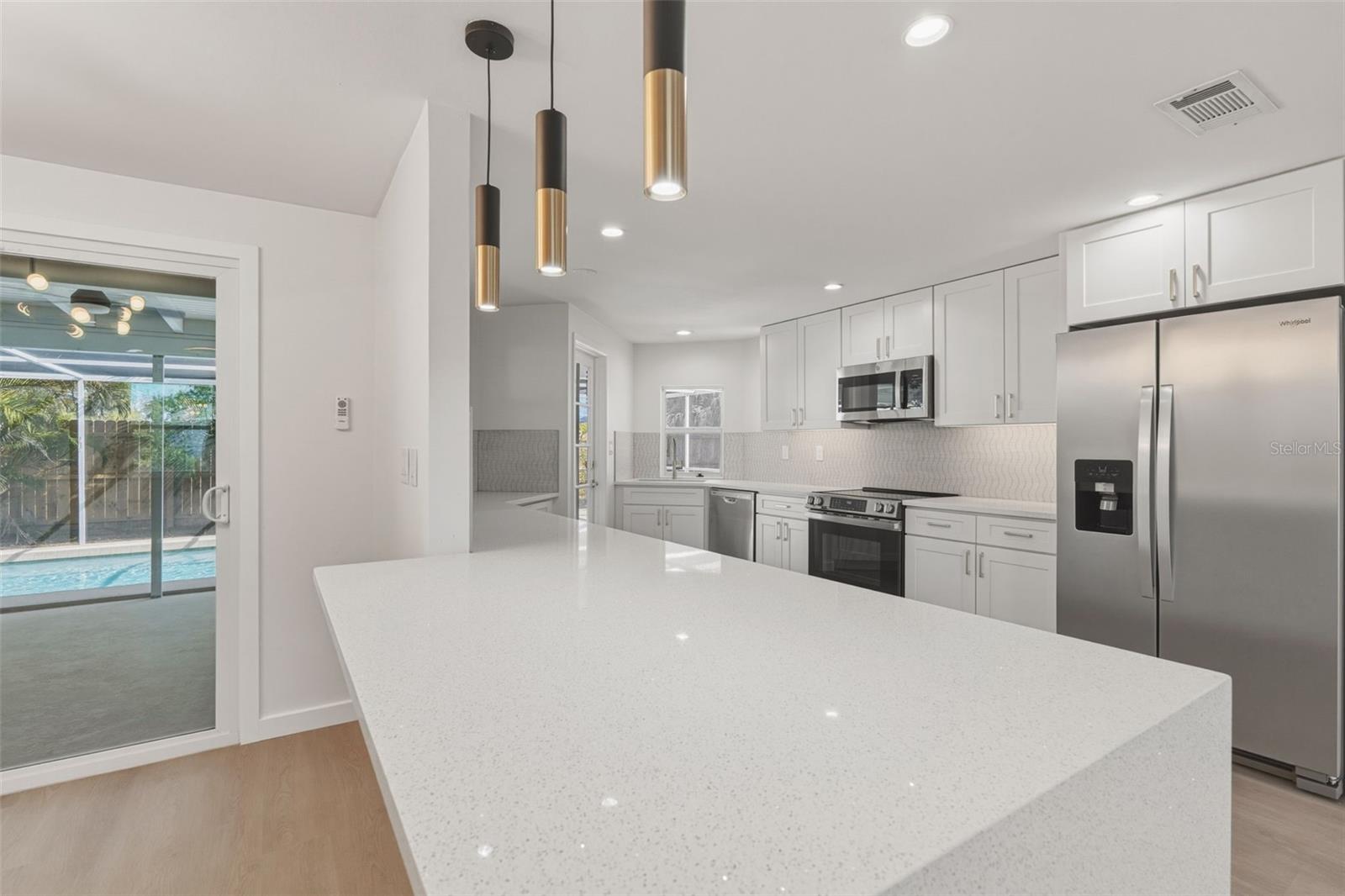 SOUTH VENICE - Residential
