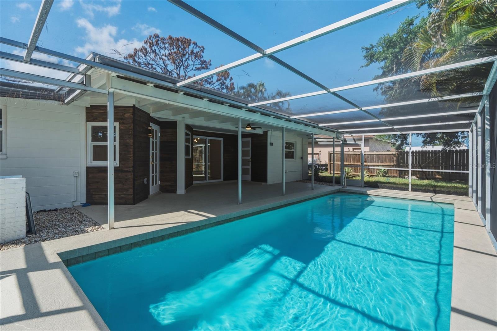 SOUTH VENICE - Residential