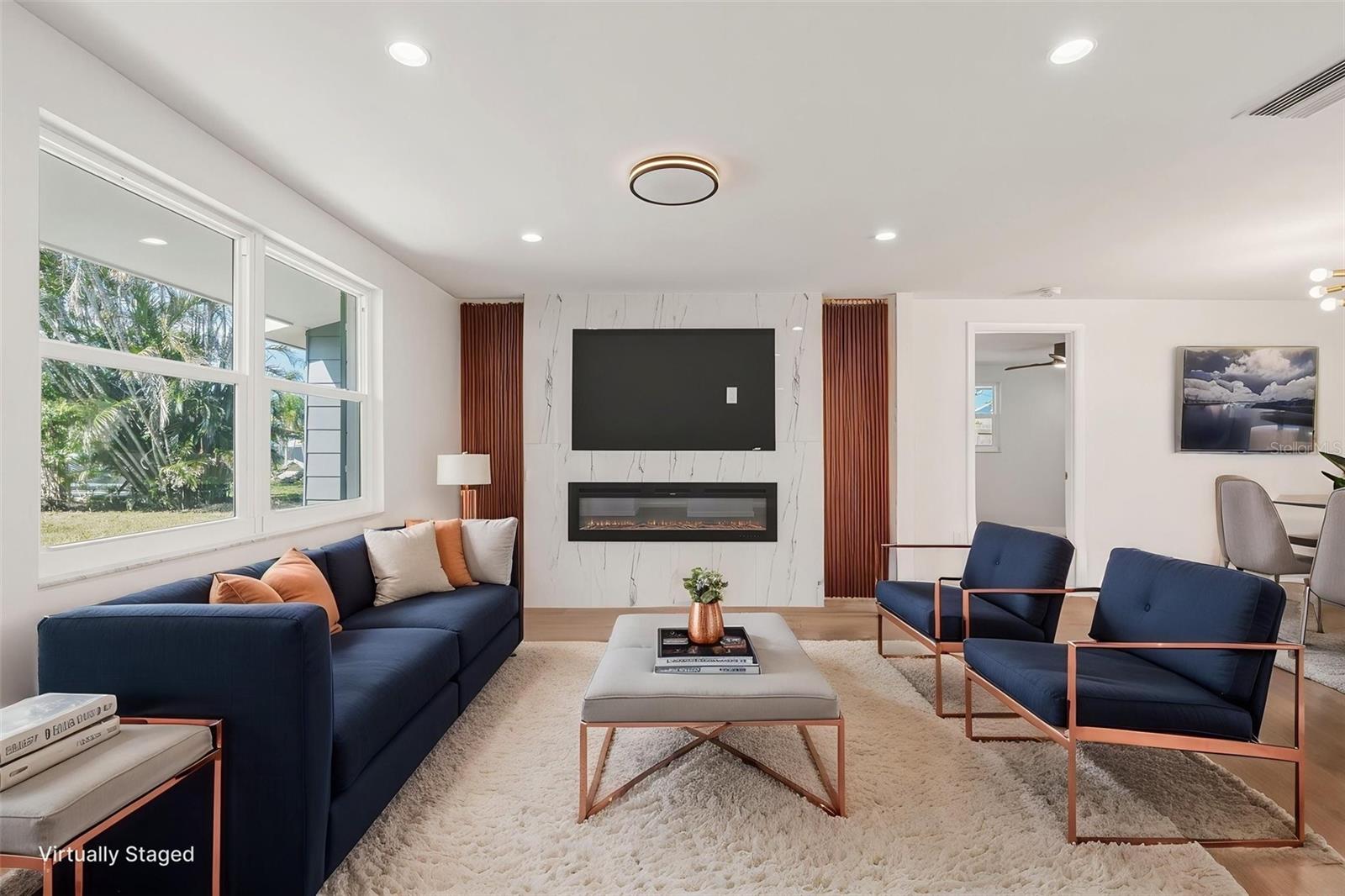 SOUTH VENICE - Residential