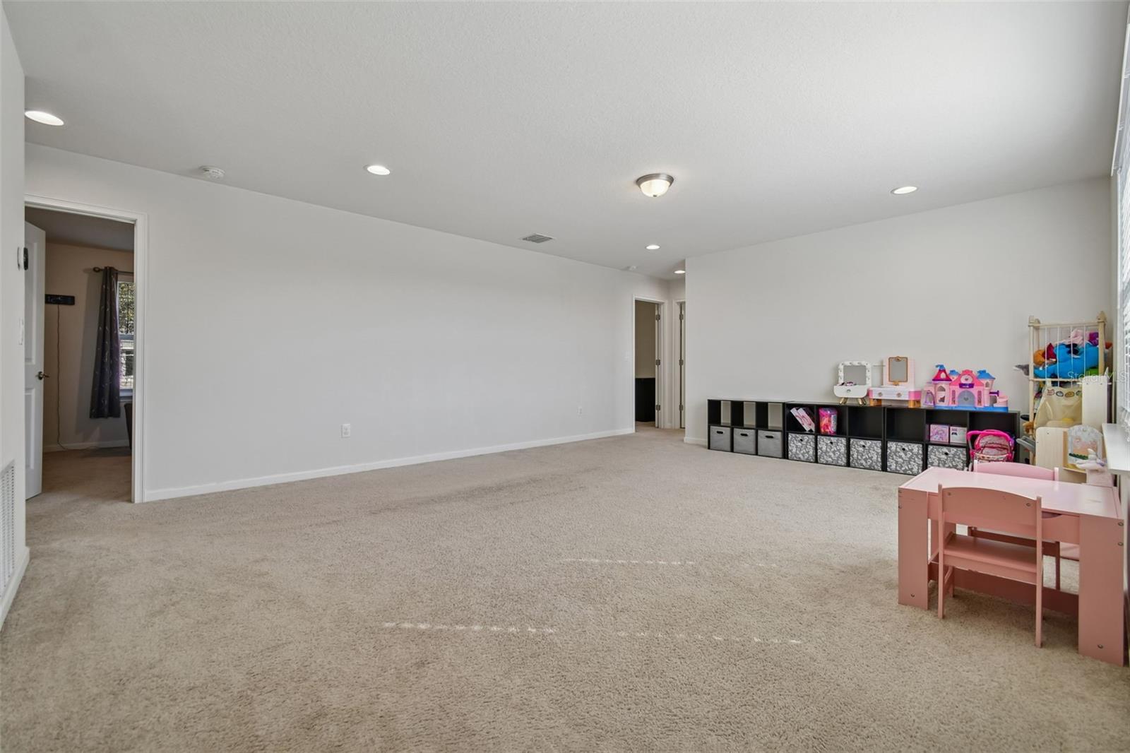 MEADOWGROVE - Residential