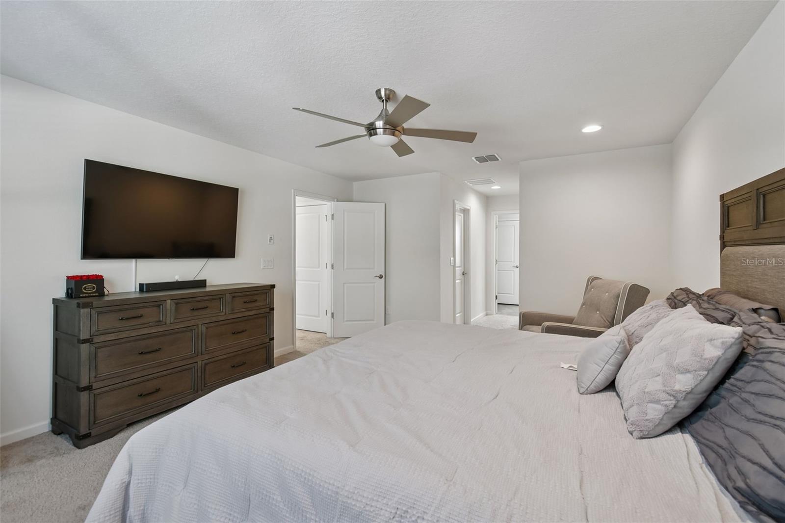 MEADOWGROVE - Residential