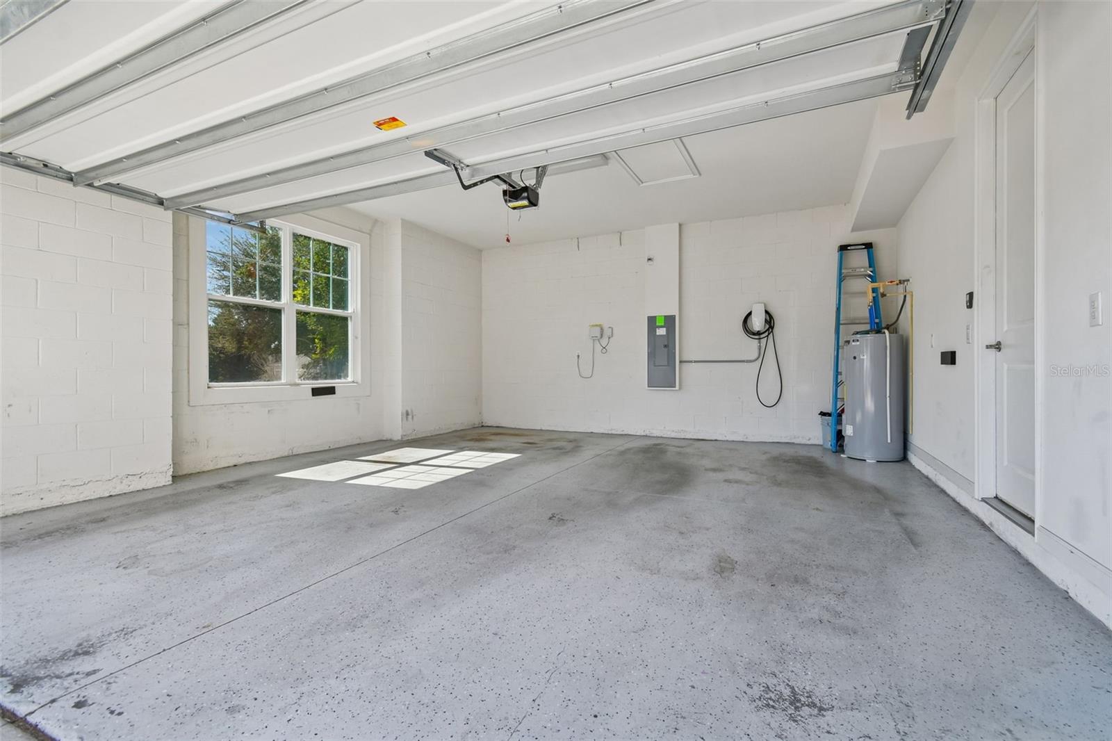 MEADOWGROVE - Residential