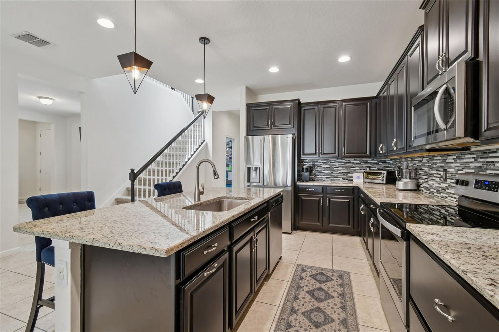 MEADOWGROVE - Residential