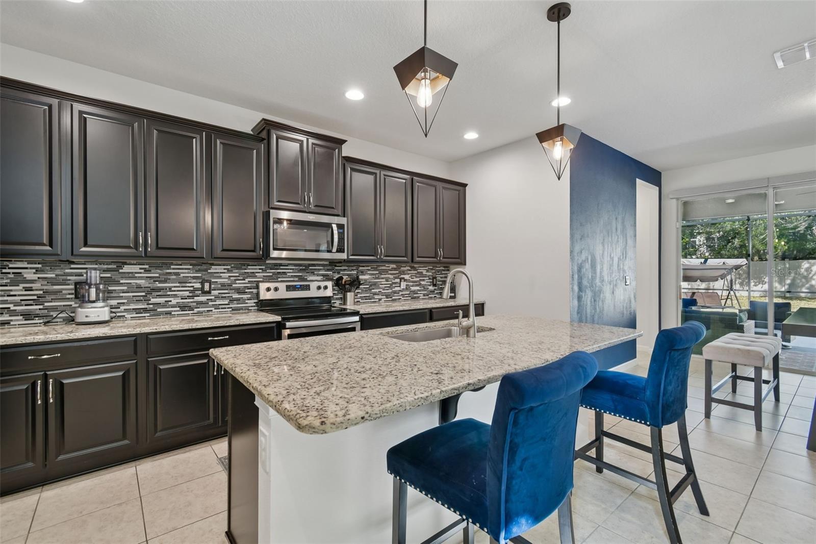 MEADOWGROVE - Residential