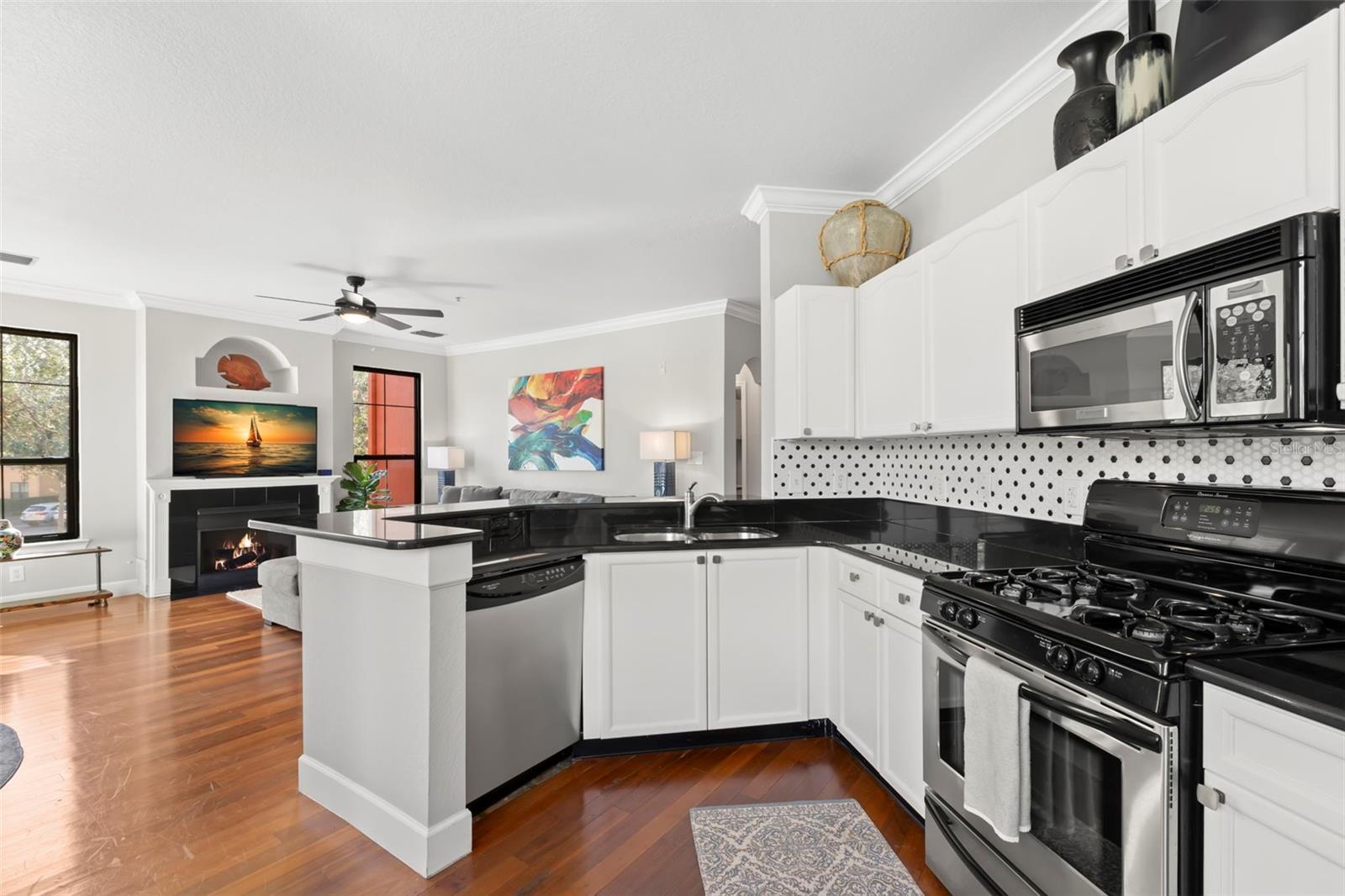 GRAND BELLAGIO AT BAYWATCH CONDO THE - Residential Lease