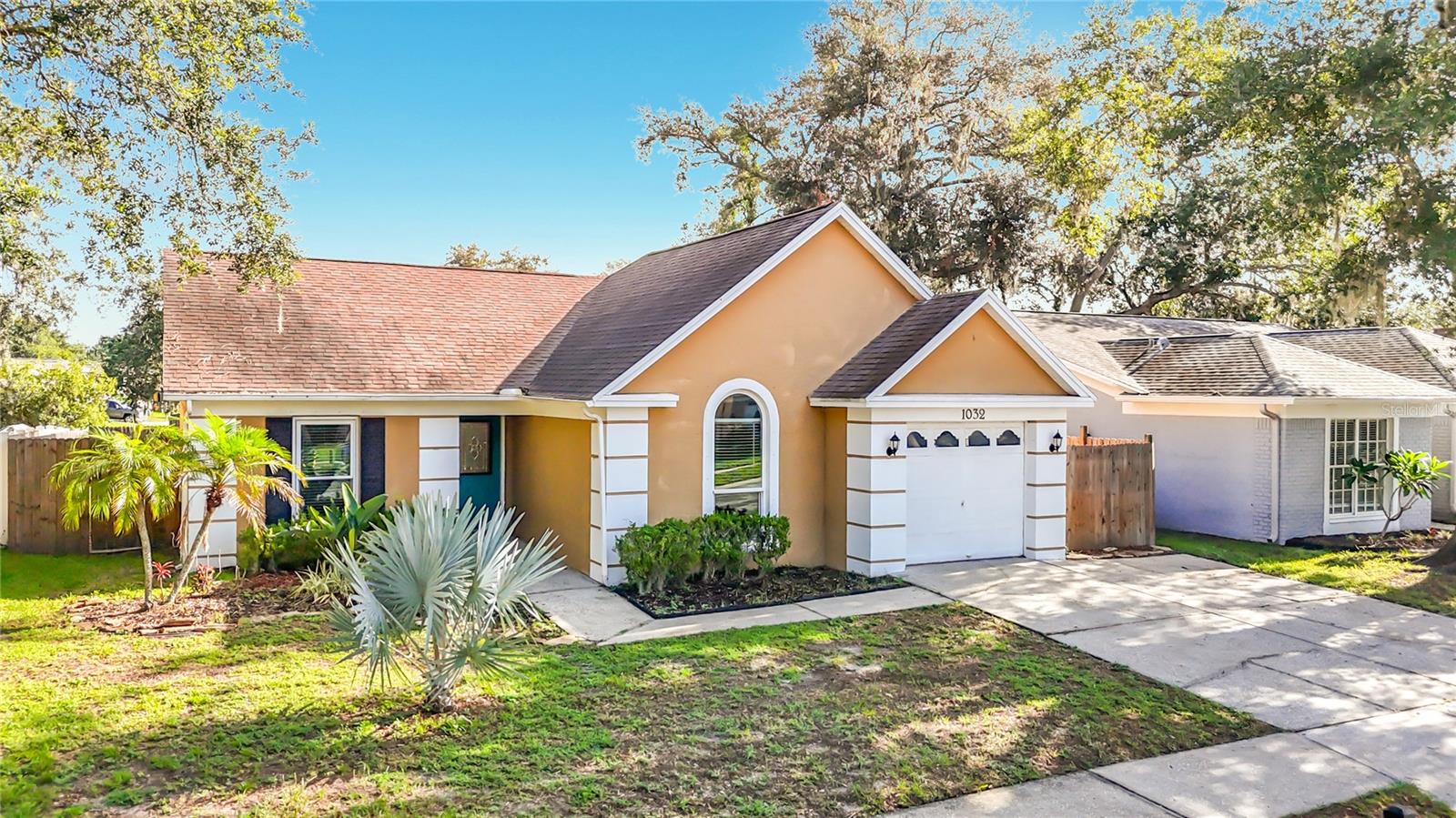 1032 HARDWOOD DRIVE