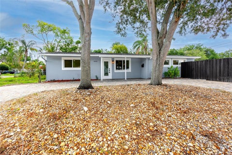 Photo of 4095 Locust Street NE, St Petersburg, FL 33703 (MLS # TB8521827)