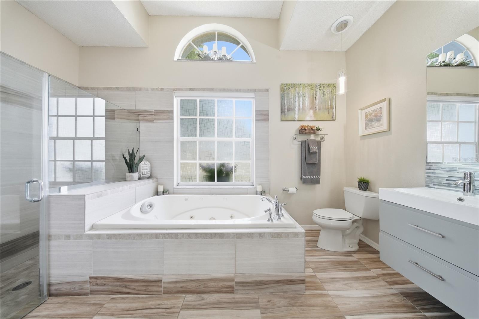 BLOOMINGDALE SEC BB PH - Residential