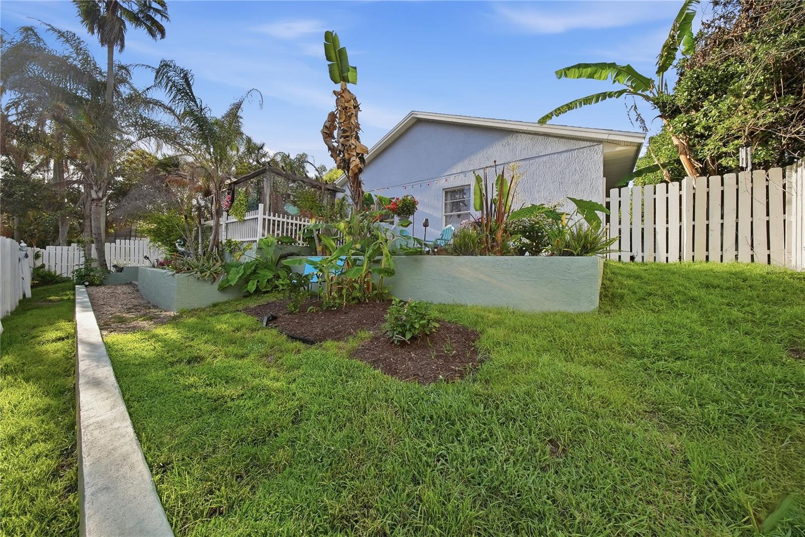 BLOOMINGDALE SEC BB PH - Residential