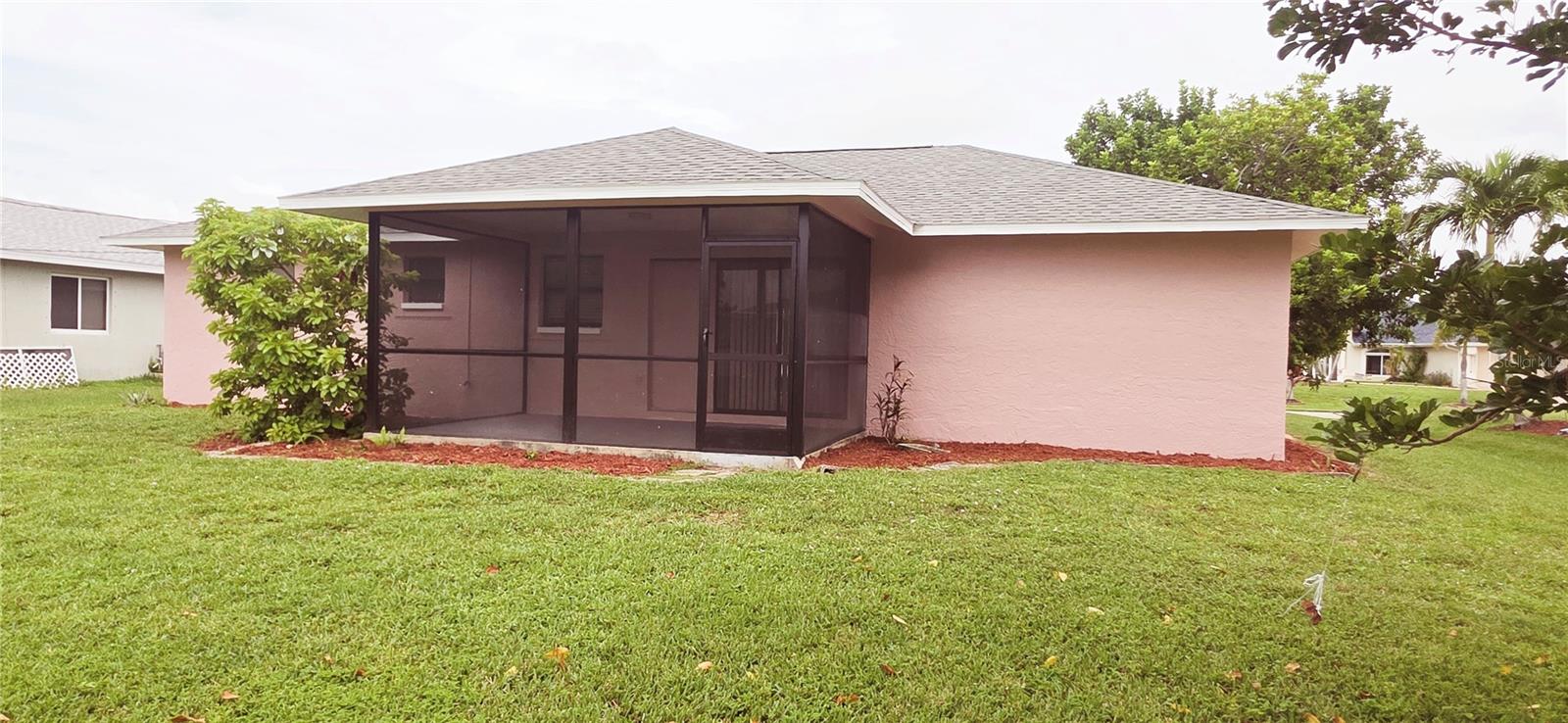 CAPE CORAL - Residential