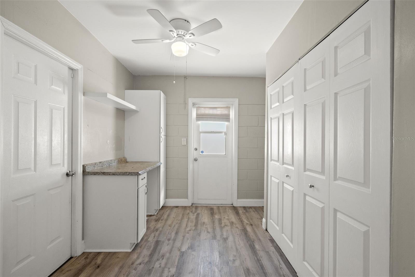 KENNETH CITY - Residential