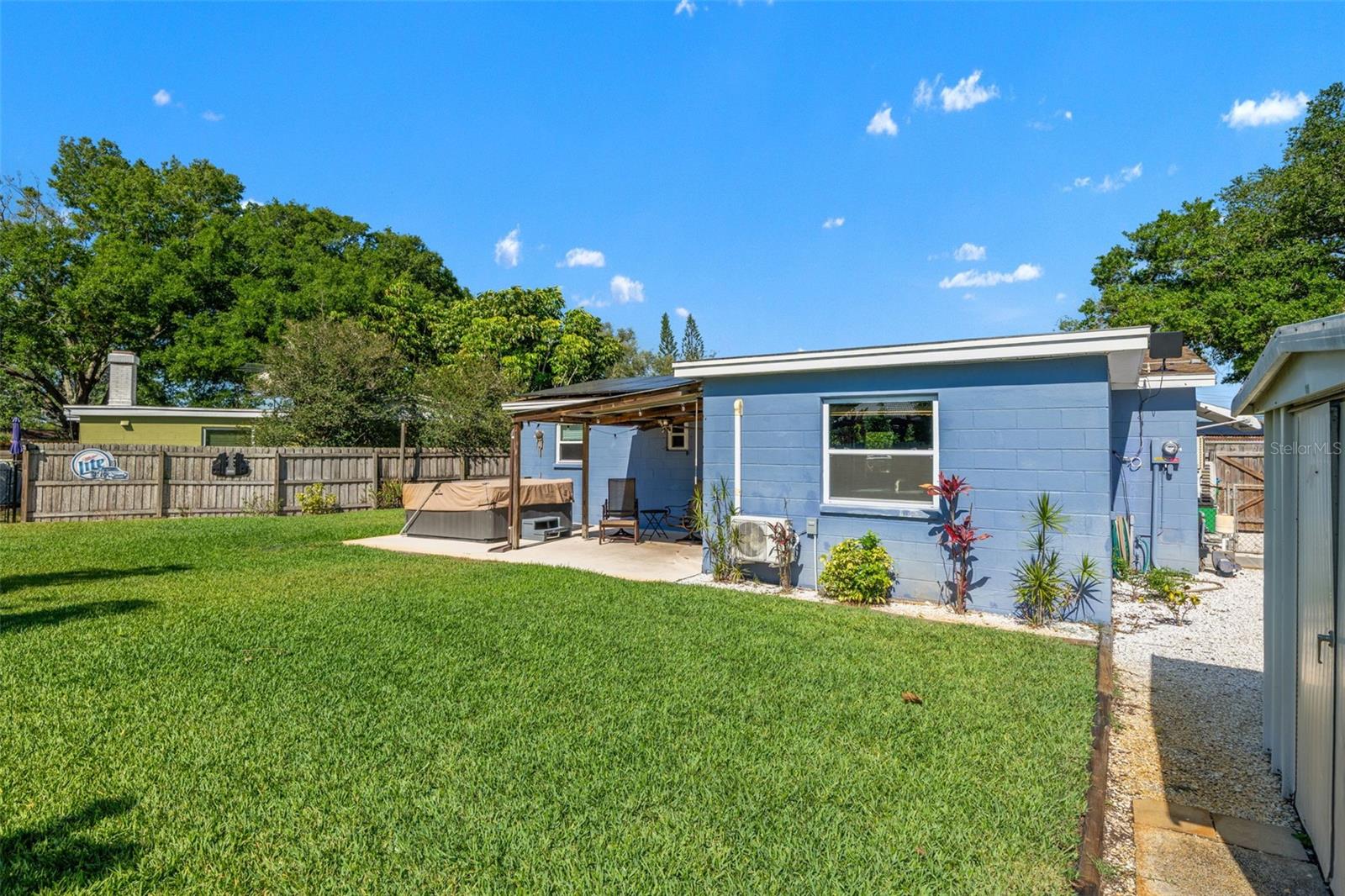 KENNETH CITY - Residential
