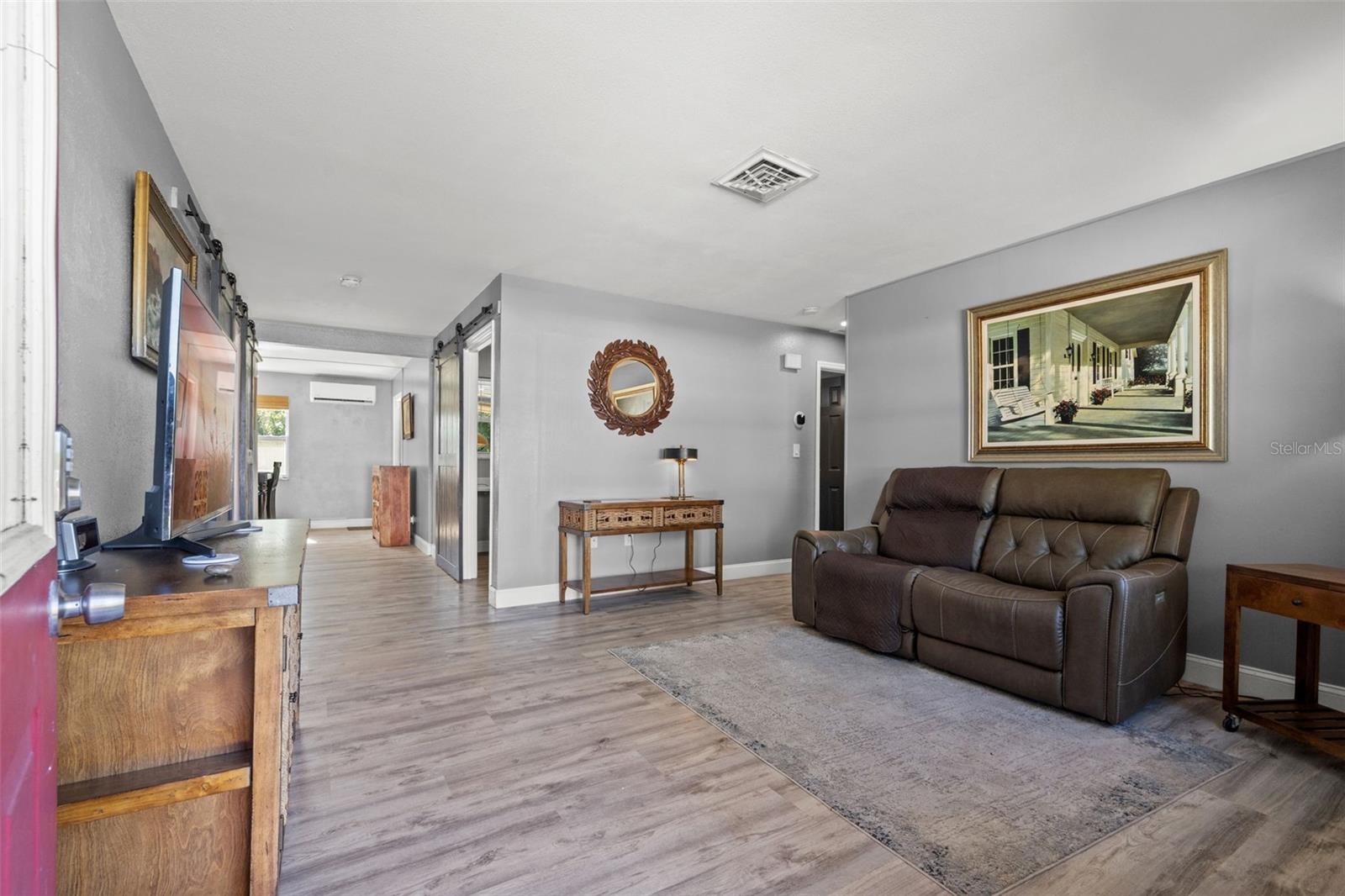 KENNETH CITY - Residential