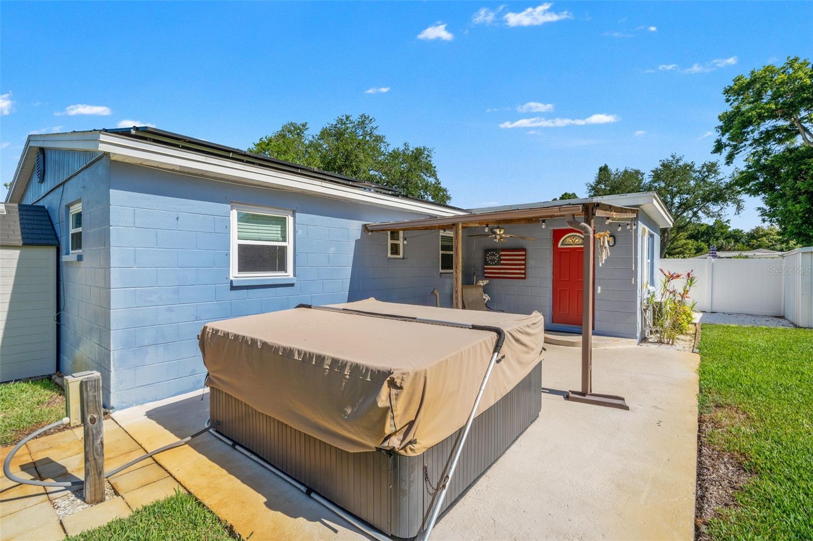 KENNETH CITY - Residential