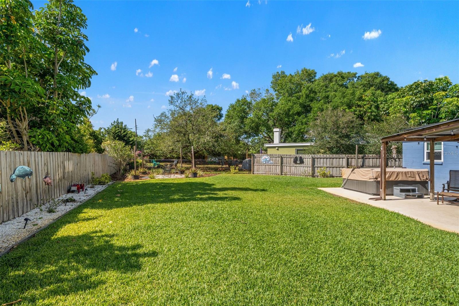 KENNETH CITY - Residential