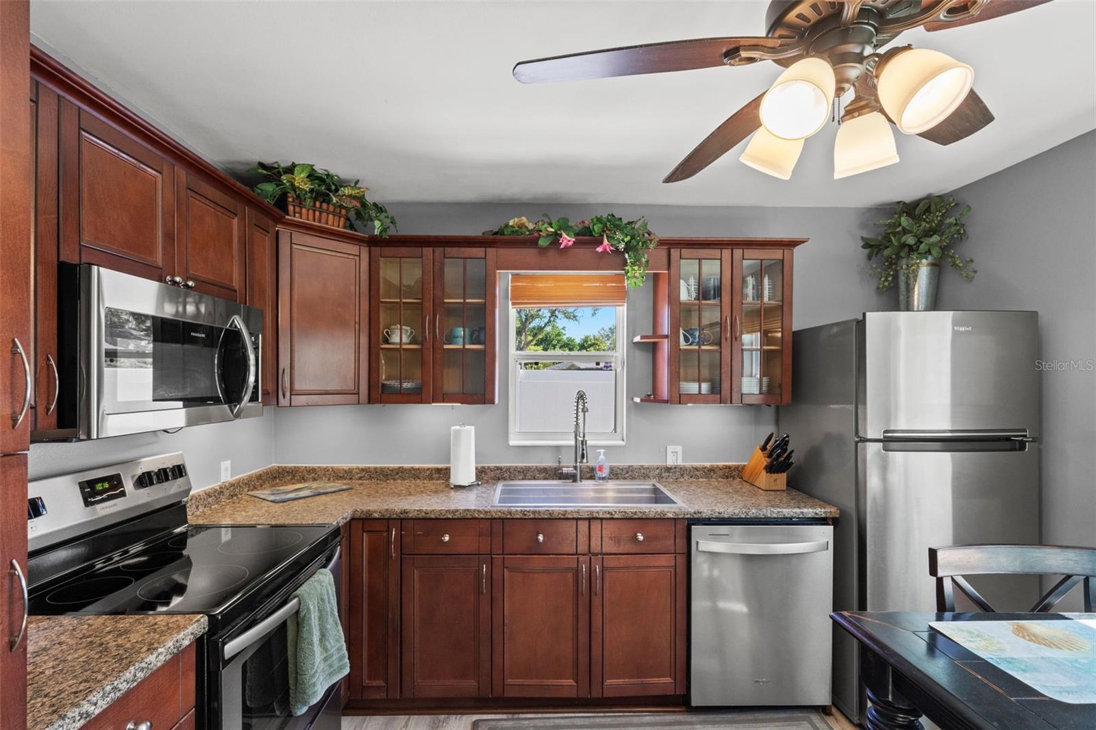 KENNETH CITY - Residential