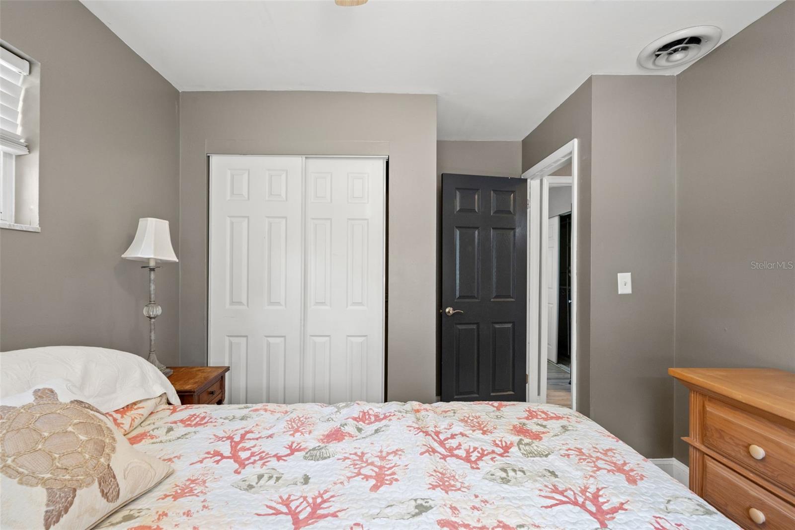 KENNETH CITY - Residential