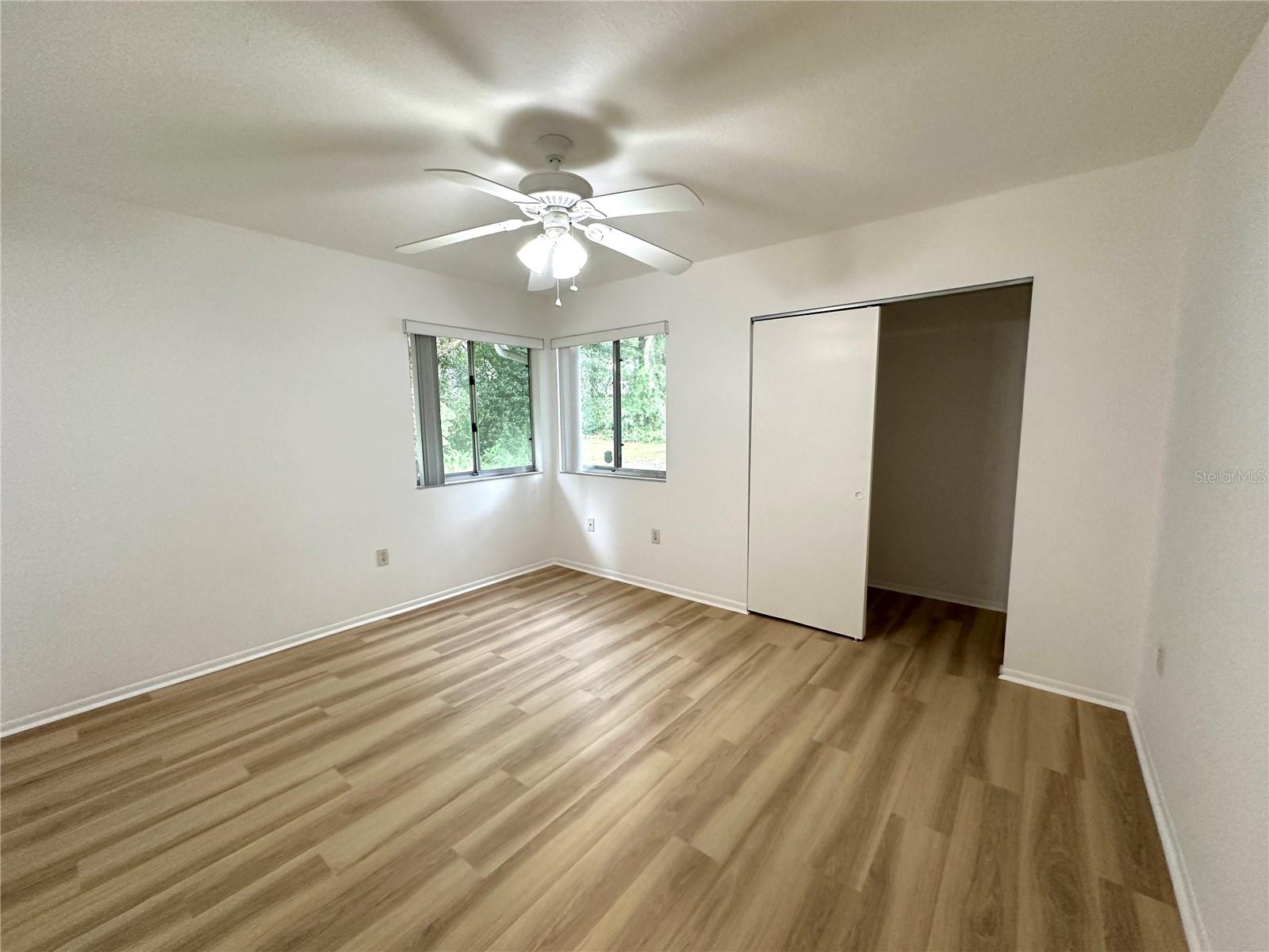 OAK HARBOUR SEC 3 A CONDO - Residential