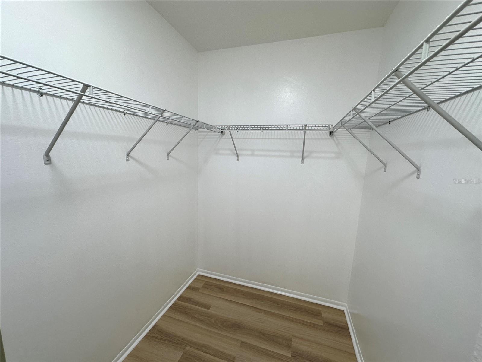 OAK HARBOUR SEC 3 A CONDO - Residential