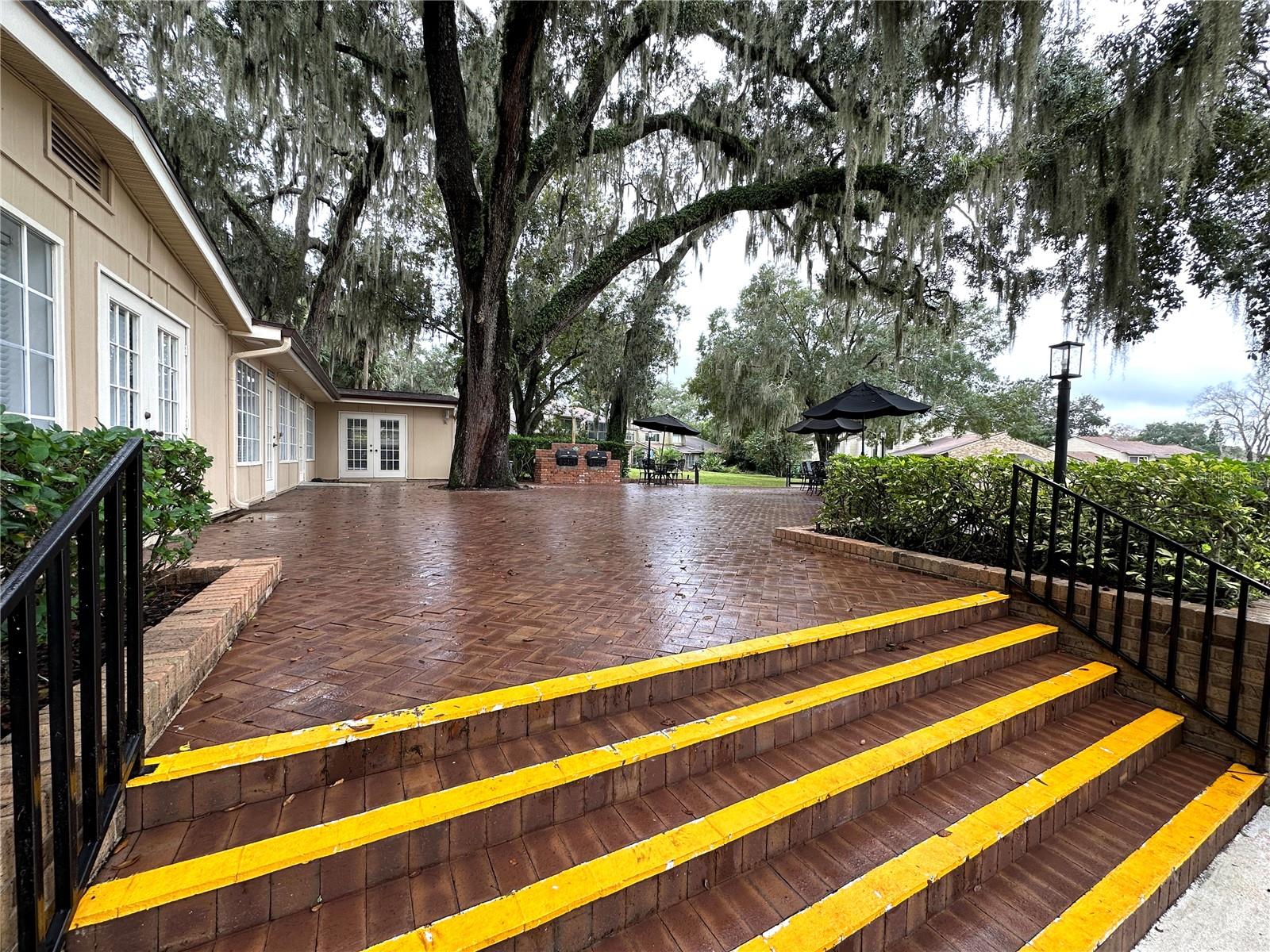 OAK HARBOUR SEC 3 A CONDO - Residential