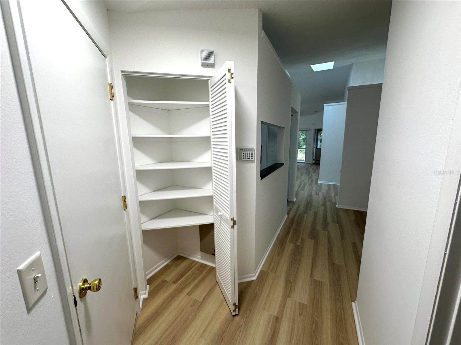 OAK HARBOUR SEC 3 A CONDO - Residential