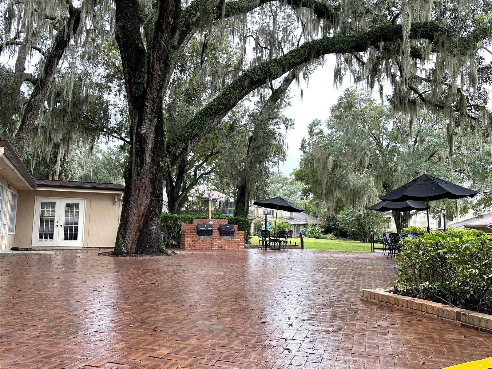 OAK HARBOUR SEC 3 A CONDO - Residential