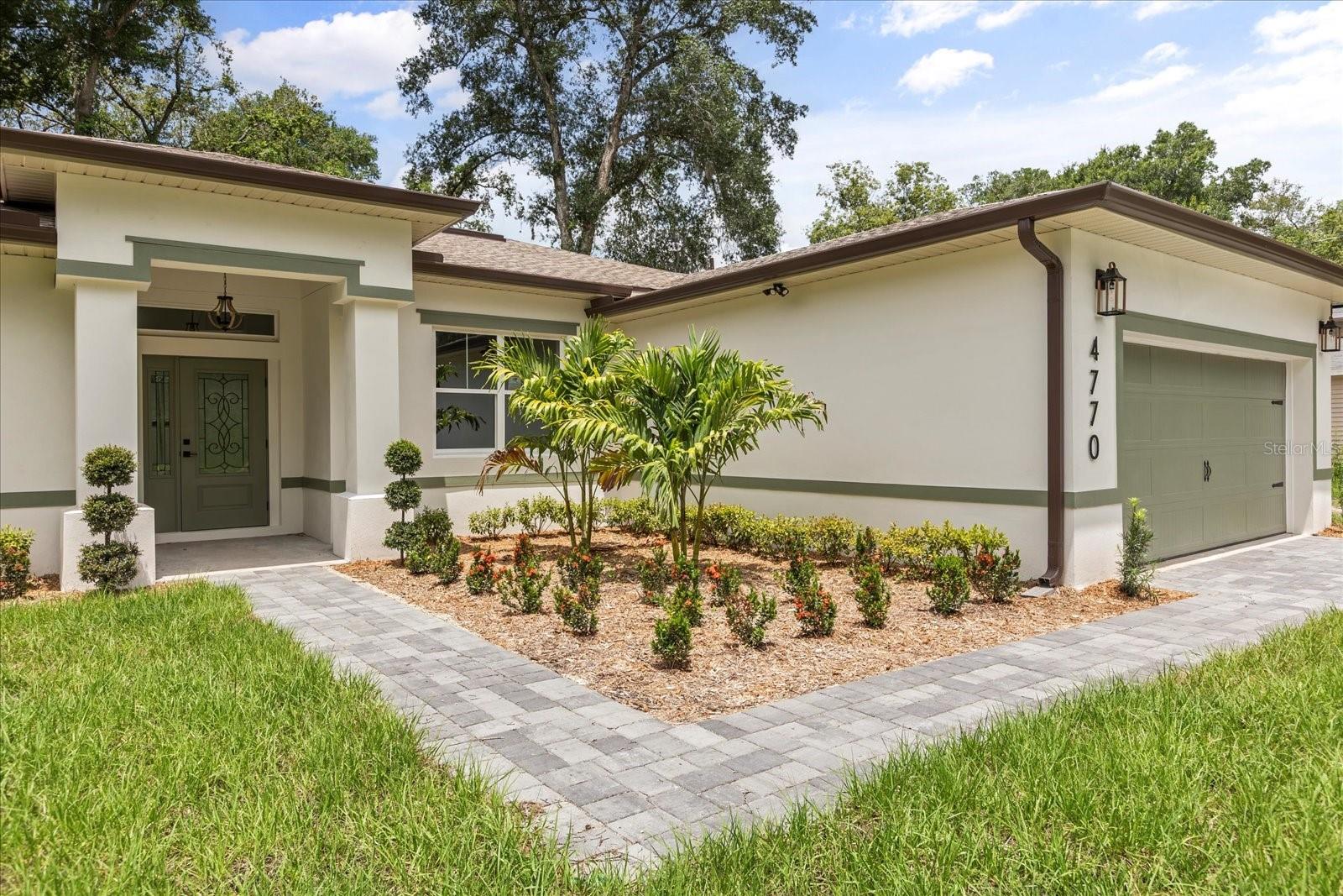 4770 DRUMMOND LANE