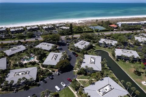 A home in LONGBOAT KEY