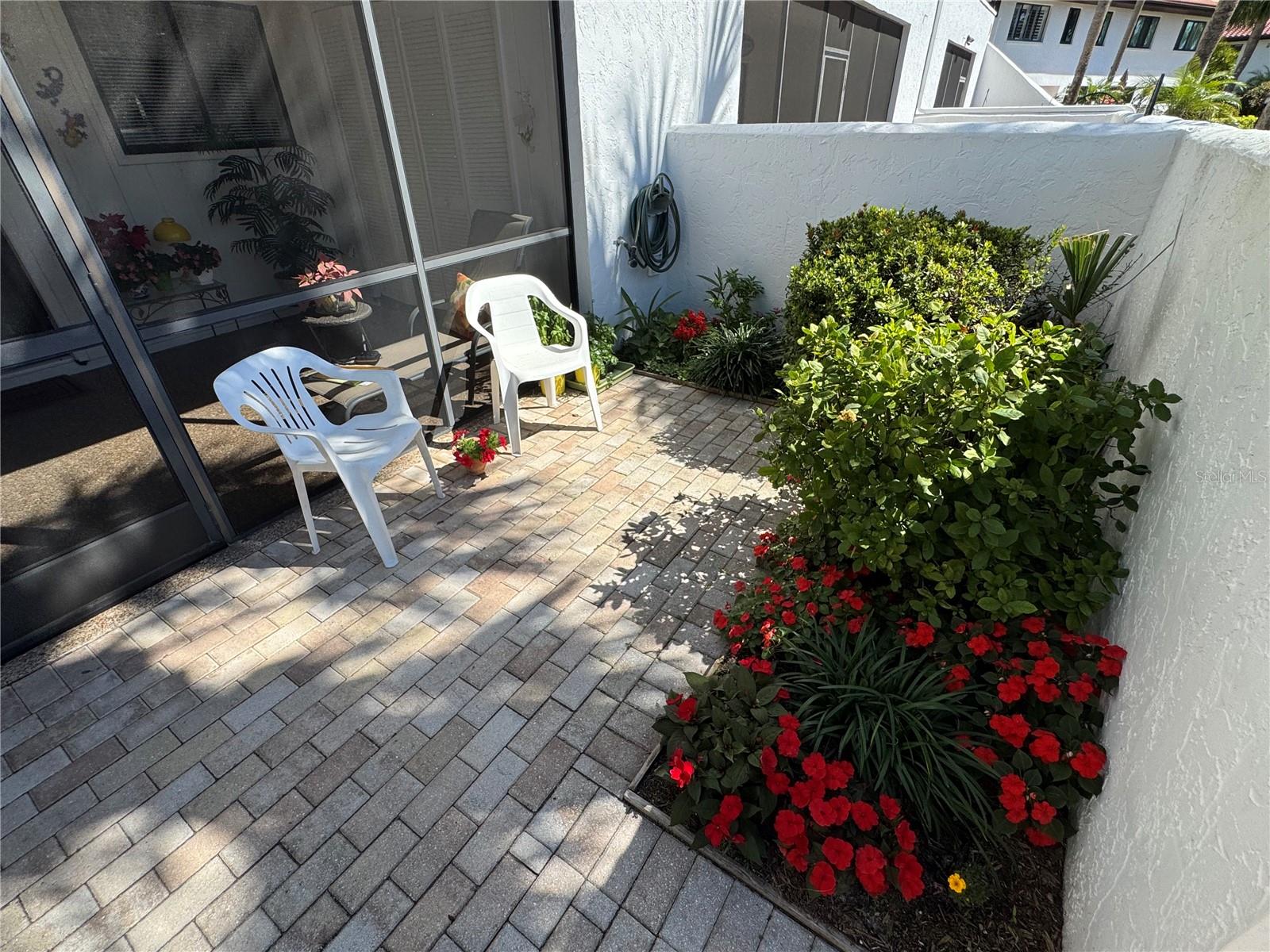 VALENCIA GARDEN III - Residential