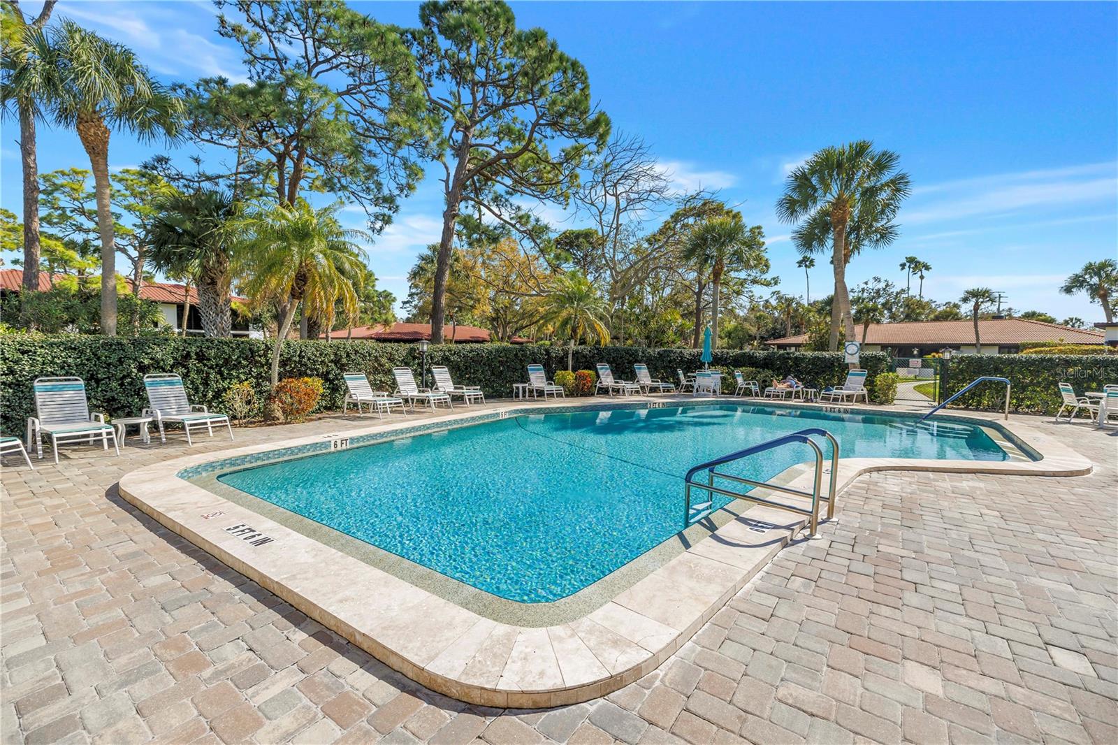 VALENCIA GARDEN III - Residential