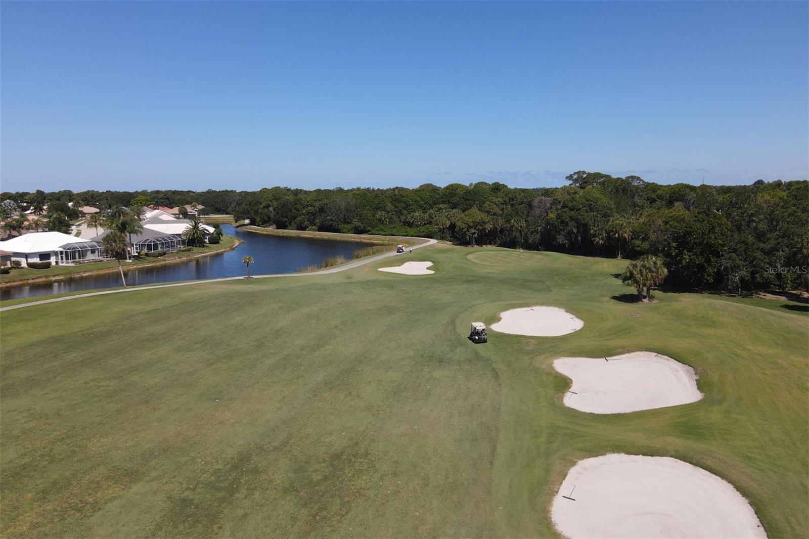 PELICAN POINTE GOLF & COUNTRY CLUB - Residential