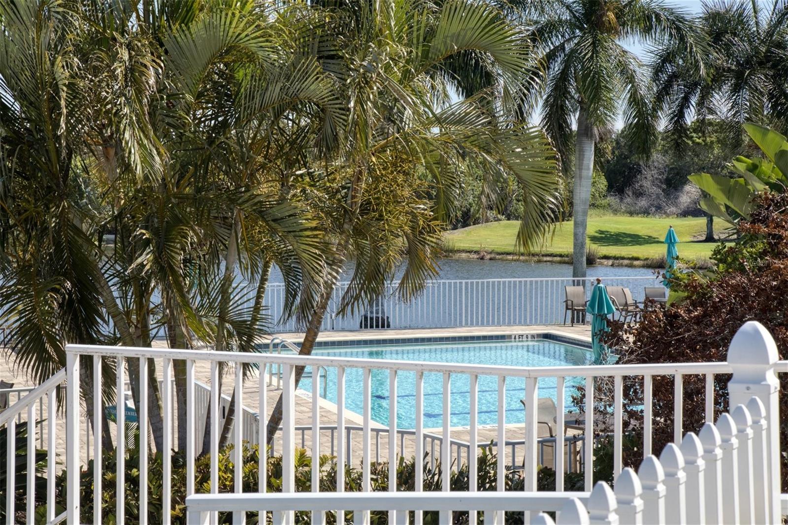 PELICAN POINTE GOLF & COUNTRY CLUB - Residential